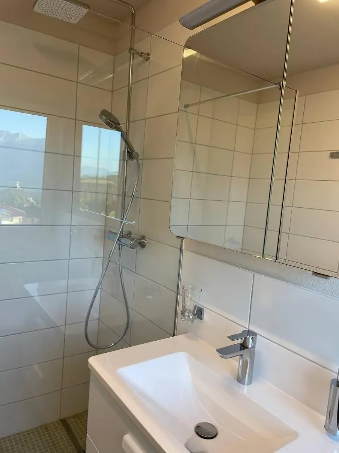 Suite Mutters Innsbruck Apartment