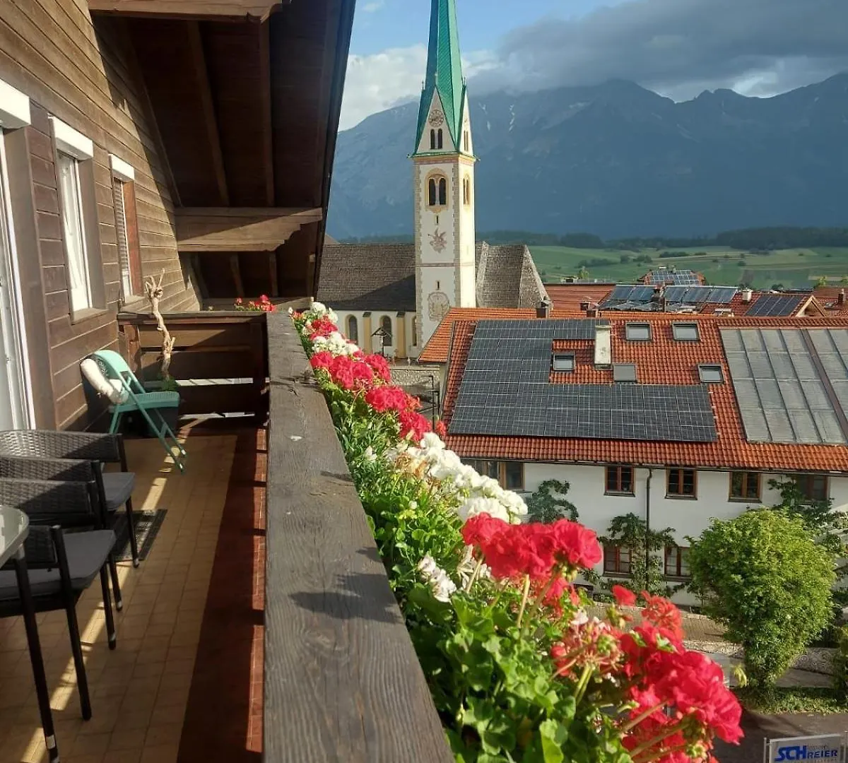 Suite Mutters Innsbruck Apartment